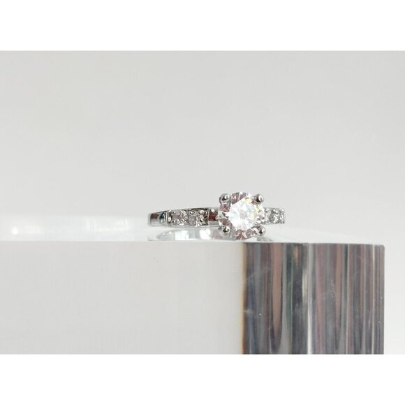 Silver Toned Round Cut Cubic Zirconia Gemstone Vintage Ring - sz 10.75 - Picture 2 of 10